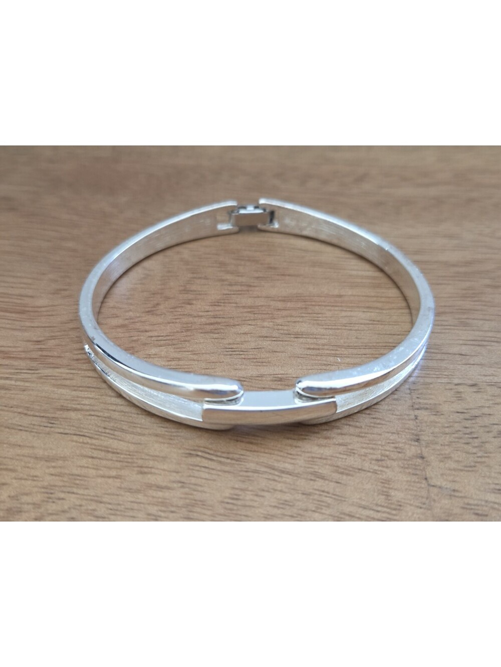 Monet Silver Tone Hinged Bangle Bracelet Brushed & Polished Modern Minimalist